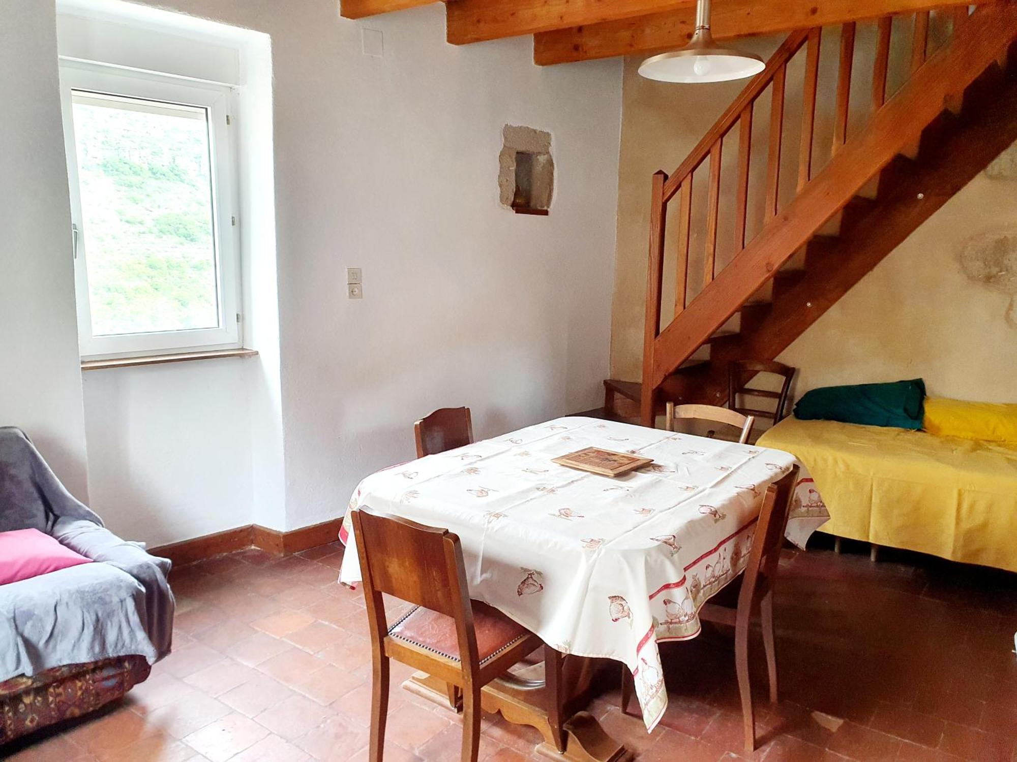 Gites 4 A 5 Personnes Saint-Rome-de-Tarn Esterno foto